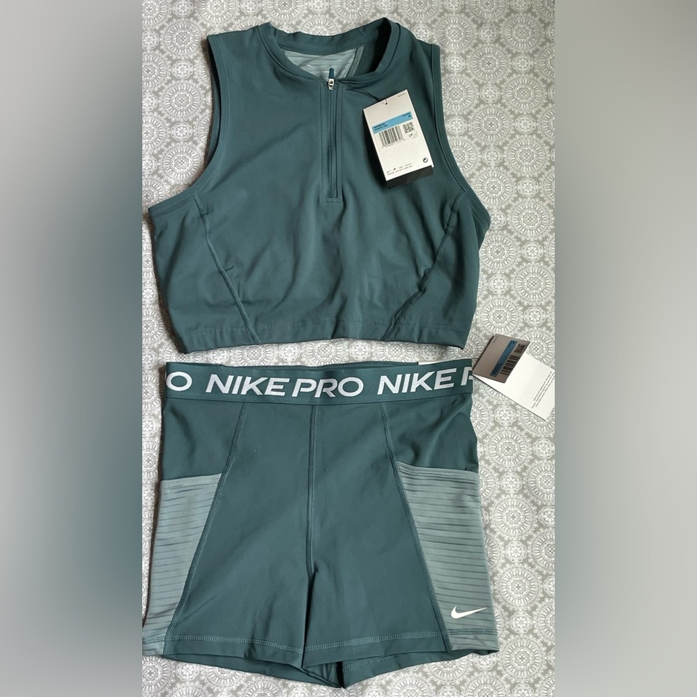 Nike Women’s Athletic Shorts and Crop Tank Set Teal